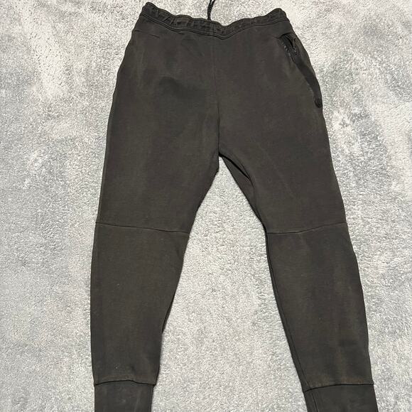 Nike Tech Fleece Pants Mens XL Black Joggers Tapered Sweatpants CZ9918 **wearing - Picture 3 of 10